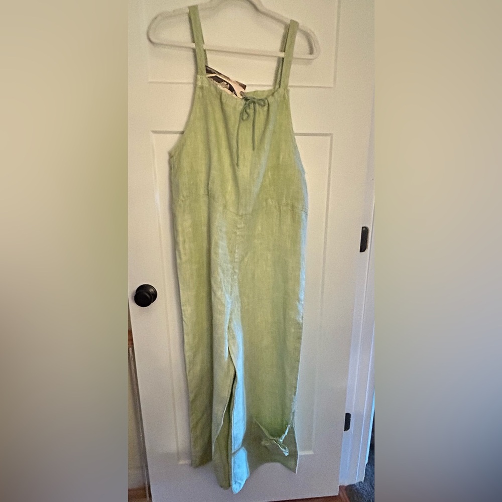 NWT Liz and Jane Linen overalls